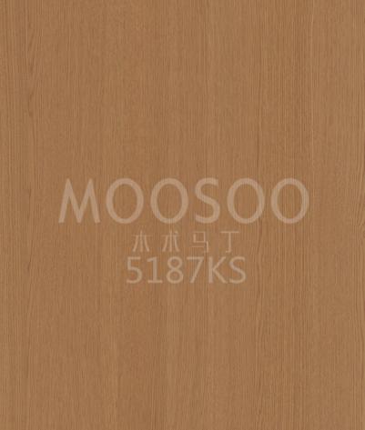 Massive Eichenfurnier-Paneele