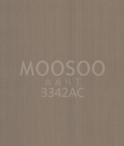 Holzwerkstoff-Furnier mit Silberstreifen-Maserung