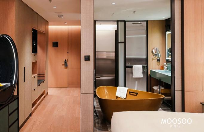 Renaissance Peking Hotel